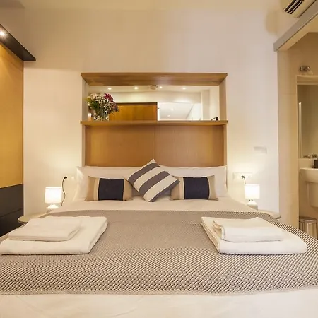 Artist's Charming Design - Space Maison Apartment *