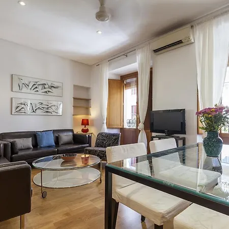 Artist's Charming Design - Space Maison Sevilla