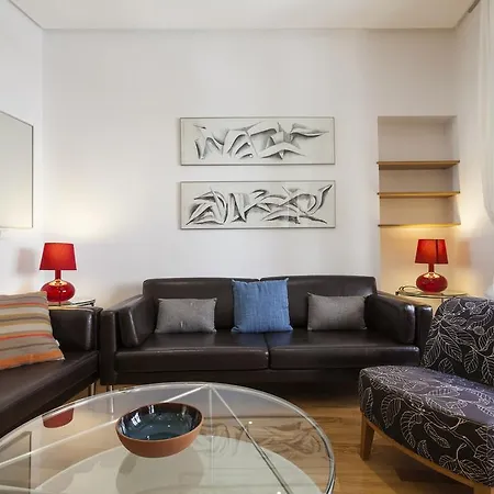 Artist's Charming Design - Space Maison *