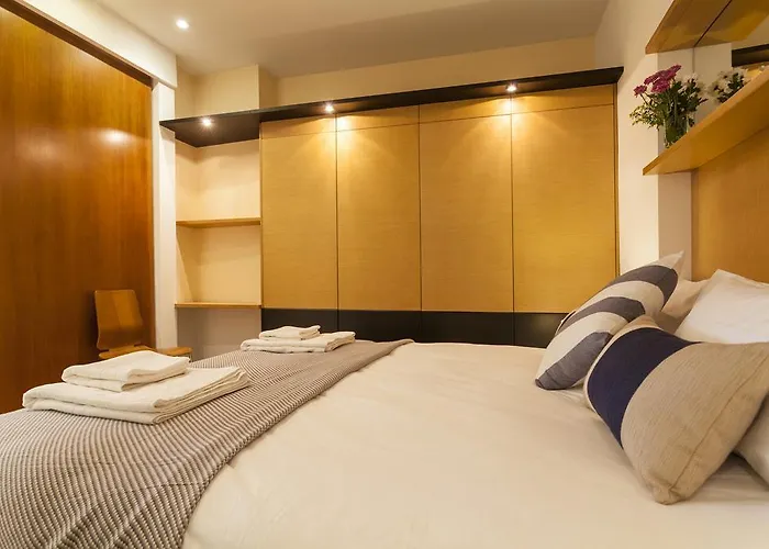 Artist's Charming Design - Space Maison Apartmán