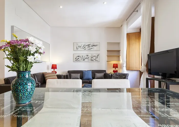 Artist's Charming Design - Space Maison Sevilla