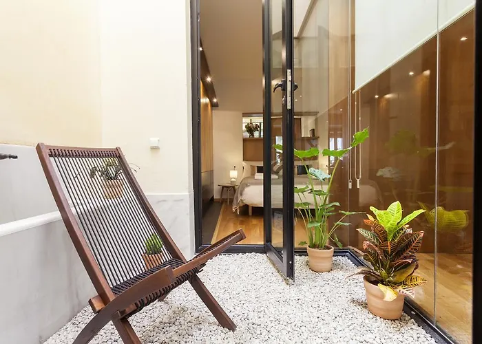 Artist's Charming Design - Space Maison Apartmán *